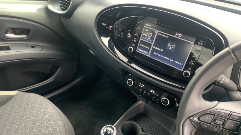 Toyota Aygo X 1.0 VVT-i Edge 5dr Petrol Hatchback